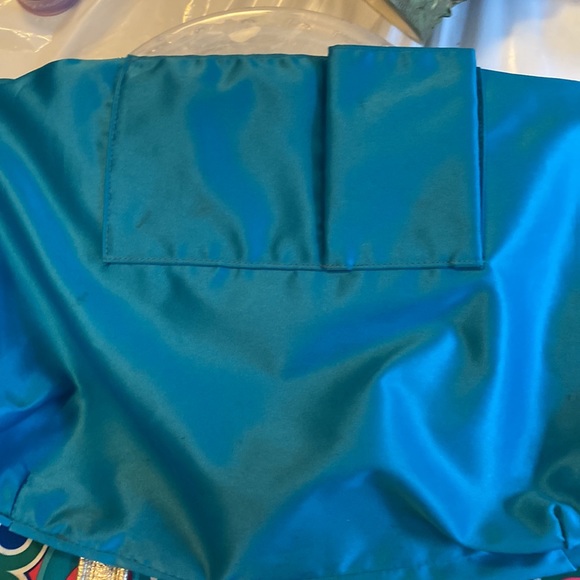 Coach - Picture 12 of 16